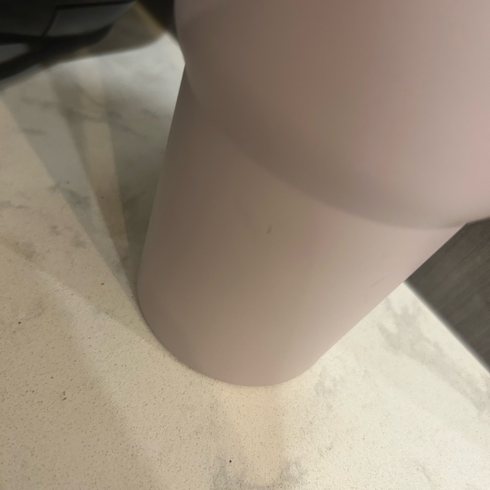 Stanley Pink Tumbler - Picture 4 of 4